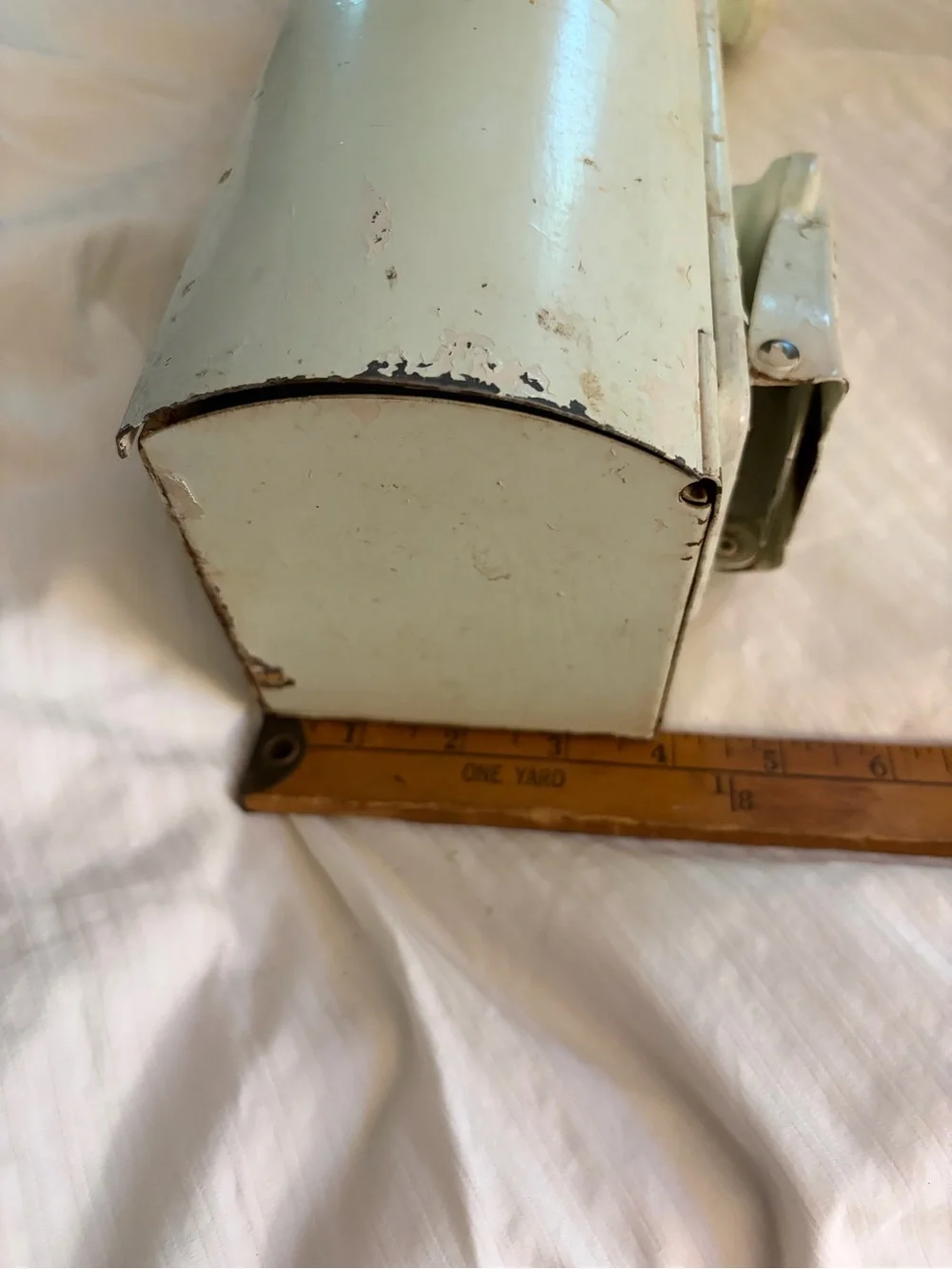 Vintage. Metal Paper Towel Holder Box - White